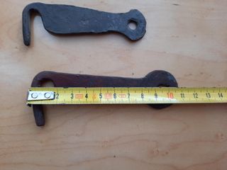 3 aldabillas antiguas de hierro forjado 9 y 11 cm