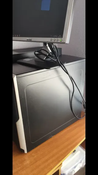 Ordenador barato con Monitor Dell