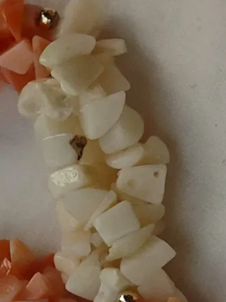 Collar Coral Rosa y Blanco