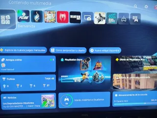 Consola PS5 Digital 800GB + Base Carga