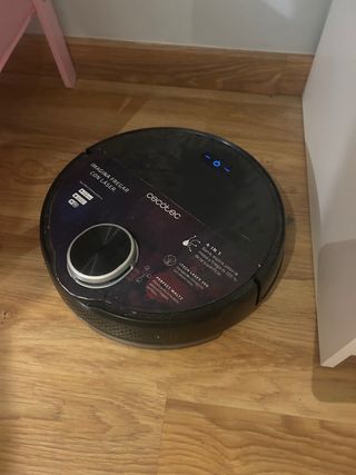 Robot Aspirador Cecotec con Láser