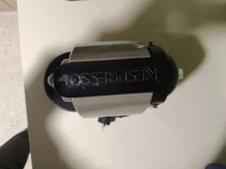 Cafetera Nespresso Krups Beige y Negra