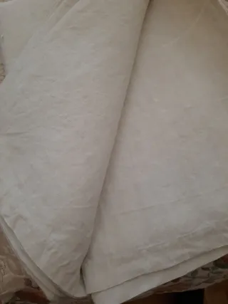 Sábana de lino blanca