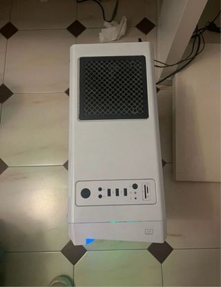 PC Gaming MSI Blanco con Luces LED