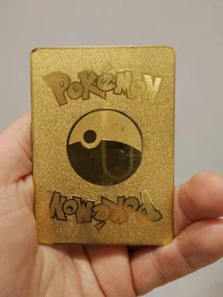 Carta Pokémon Pikachu Mega Altaria Dorada