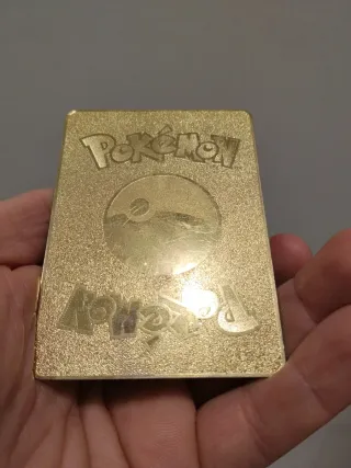 Carta Pokémon Pikachu Mega Altaria Dorada