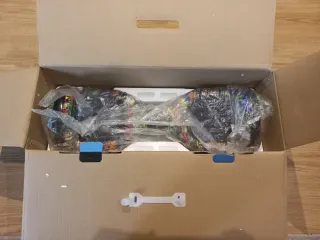 Hoverboard Skateflash con diseño colorido