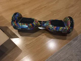 Hoverboard Skateflash con diseño colorido