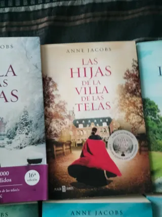 La villa de las telas / The Cloth Villa (Spanis...