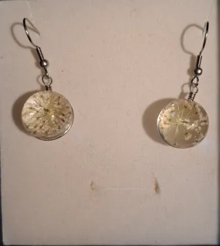 Pendientes Floral en Resina Transparente Blanco