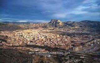 Local comercial en venta en Elda