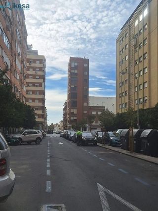 Piso en venta en Viaplana en Huelva