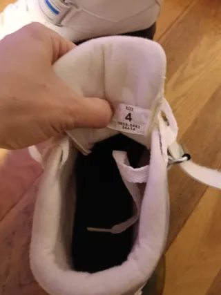 Patines de 4 ruedas blancos