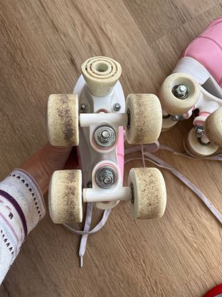 Patines rosas 4 ruedas T27