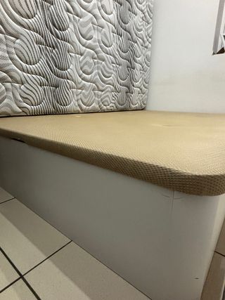 Cama con canapé blanco gran capacidad