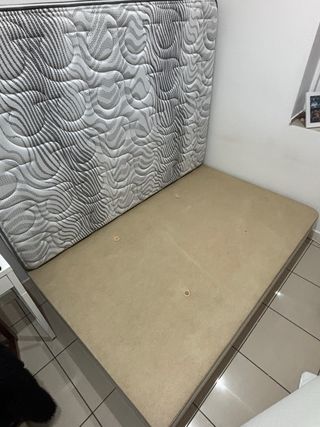 Cama con canapé blanco gran capacidad