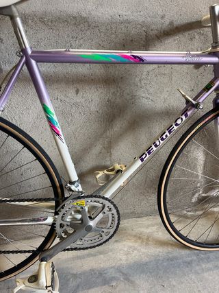 Bicicleta de carretera Peugeot Spin Morada