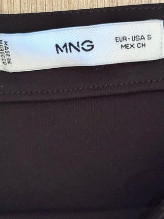 Falda larga negra con abertura