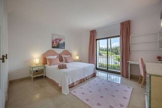 Chalet en alquiler en Lomas de Marbella Club - Puente Romano en Marbella