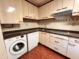 Piso en alquiler en El Llano en Gijón