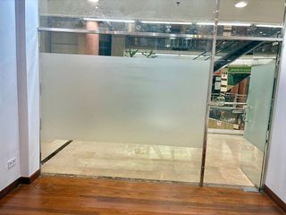 Local comercial en alquiler en Campo San Francisco - Plaza de América en Oviedo