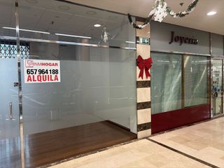 Local comercial en alquiler en Campo San Francisco - Plaza de América en Oviedo