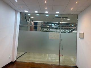 Local comercial en alquiler en Campo San Francisco - Plaza de América en Oviedo
