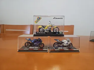 Lote 3 Motos a Escala Honda Yamaha