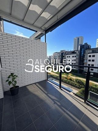 Piso en alquiler en El Barral Ferial en Coslada