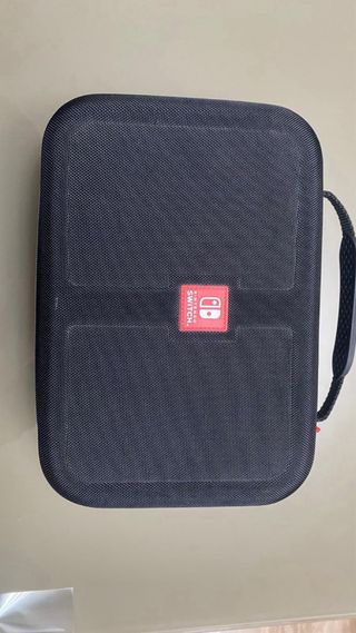 Nintendo Switch Azul y Rojo Casi Nueva