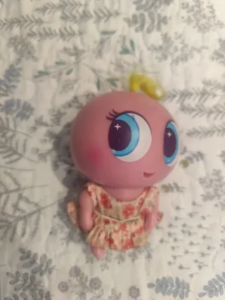 Casimerito rosa con vestido floral