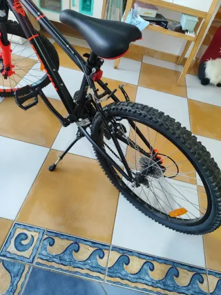 Bicicleta Montaña B-Twin 24 pulgadas