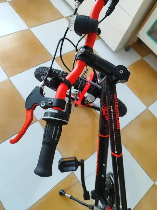 Bicicleta Montaña B-Twin 24 pulgadas