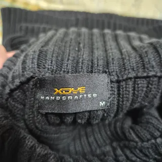 Jersey Pull&Bear negro cuello alto