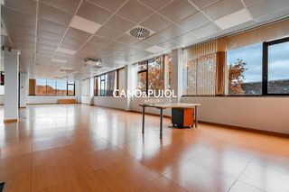 Oficina en alquiler en Coll Favà - Can Magí en Sant Cugat del Vallès