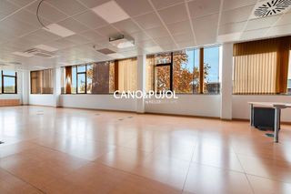 Oficina en alquiler en Coll Favà - Can Magí en Sant Cugat del Vallès