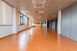 Oficina en alquiler en Coll Favà - Can Magí en Sant Cugat del Vallès