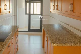 Piso en alquiler en Garbinet en Alicante