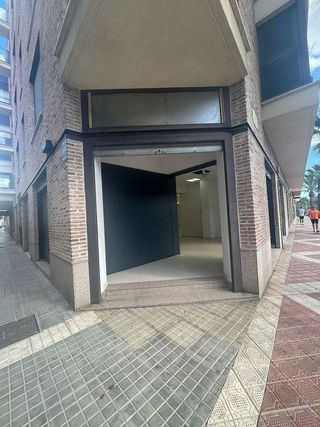 Local comercial en alquiler en El Pla de Sant Josep - L'Asil en Elche