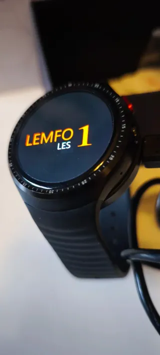 Smartwatch LEMFO LES1