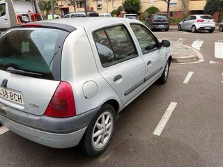 Renault Clio 2001