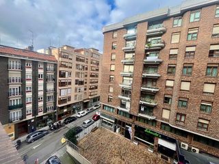 Piso en alquiler en Numancia - San Fernando en Santander