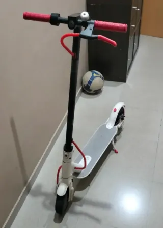 Patinete Xiaomi Mi Electric Scooter 365