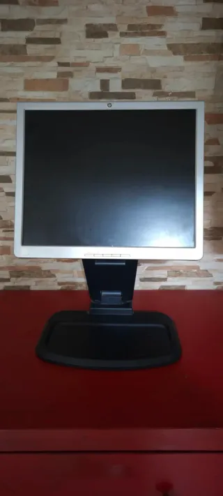 Monitor HP 1740 Argento/Nero