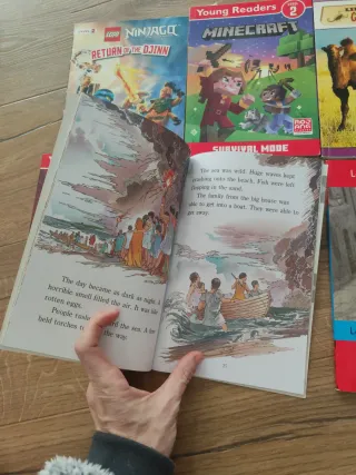 Libros nivel 2, 4 y 6 de Young readers. Minecraft