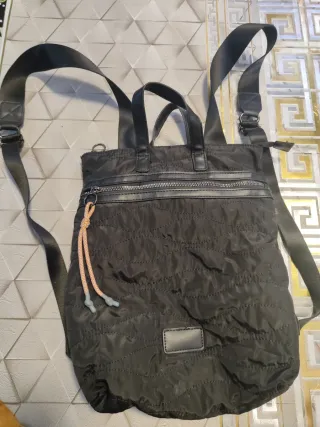 Mochila negra