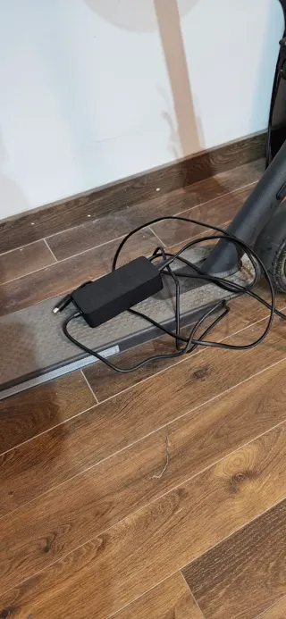 Patinete Eléctrico Xiaomi + Casco