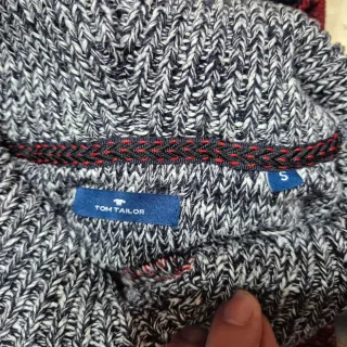 Jersey Tom Tailor gris y rojo