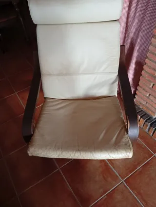 Butaca de piel y madera