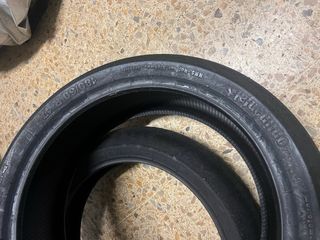 Neumáticos Slicks Pirelli Corsa y Continental